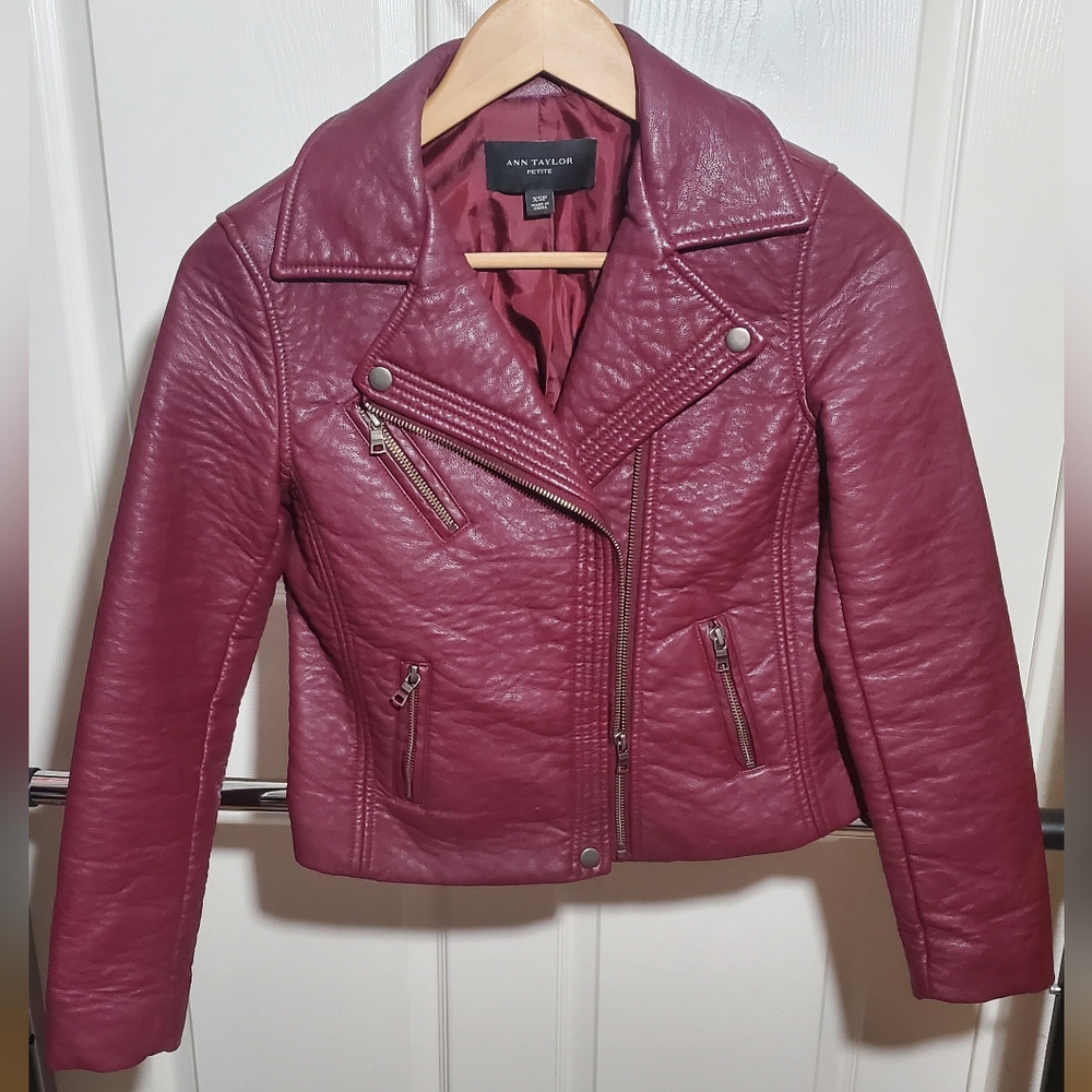 Ann Taylor Womens Burgundy Faux Leather Jacket.